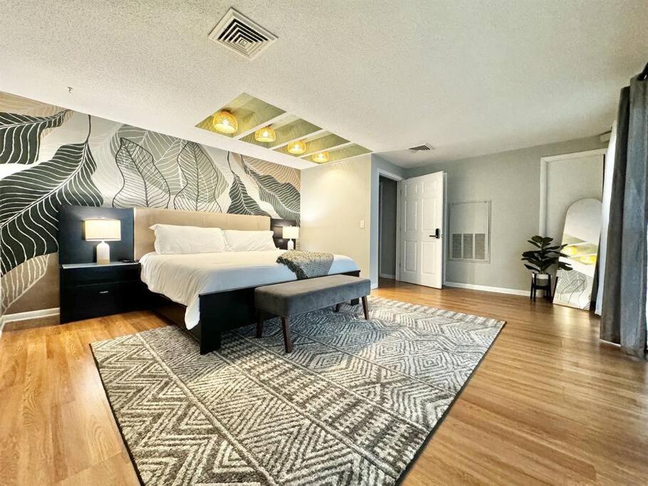 Casa de férias 4 Rooms, Lake, Pool, Hot Tub, Putt-putt Orlando