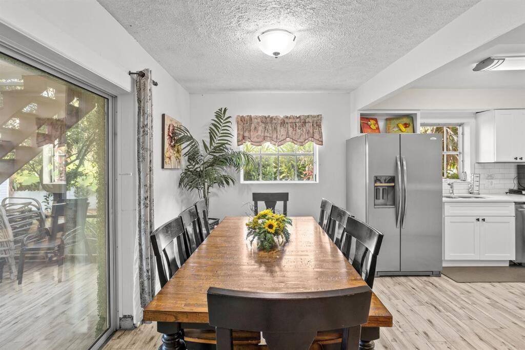 Casa de férias 4 Rooms, Lake, Pool, Hot Tub, Putt-putt Orlando